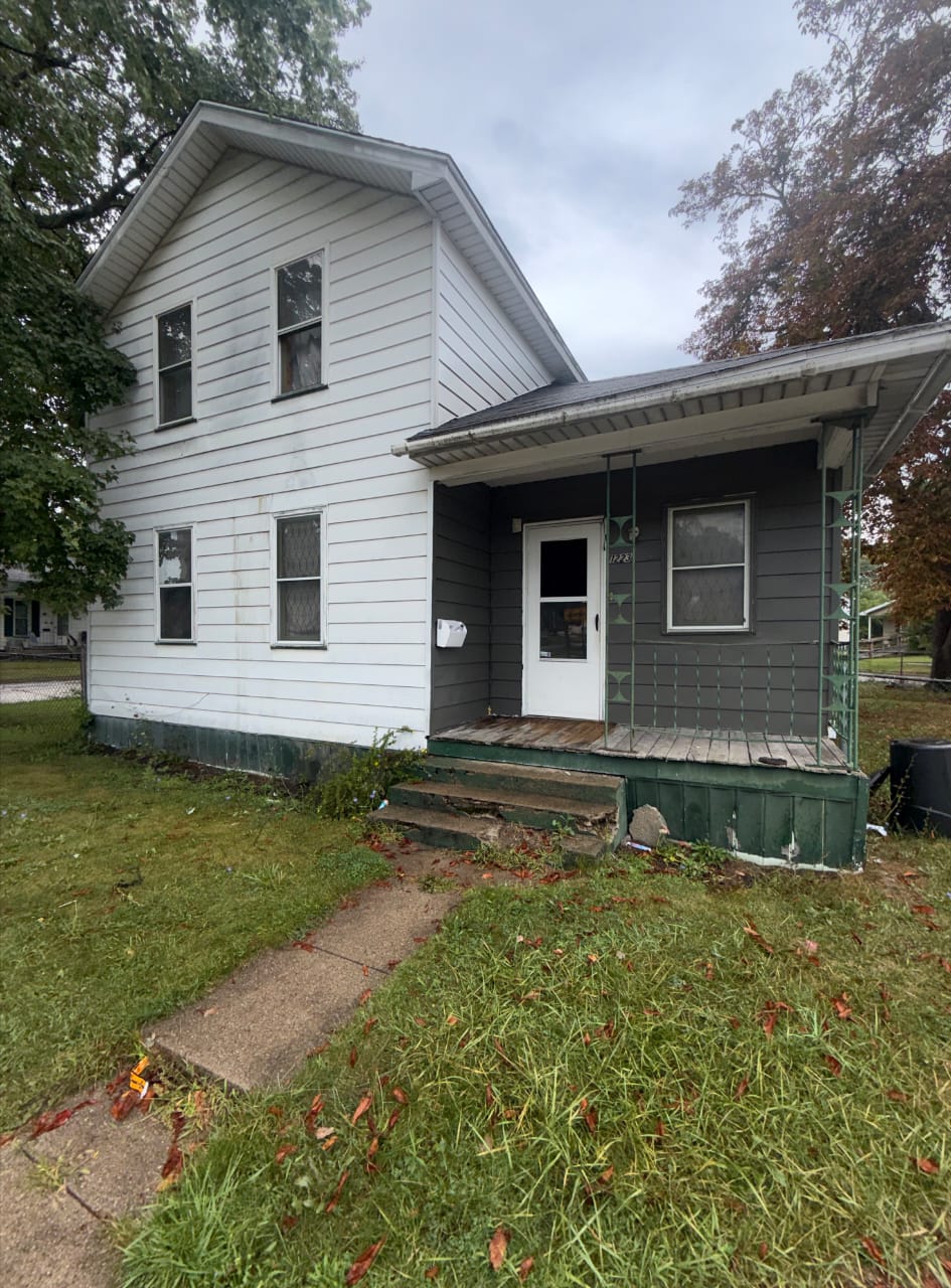 1223 S Harrison St, Saginaw, MI -- exterior view
